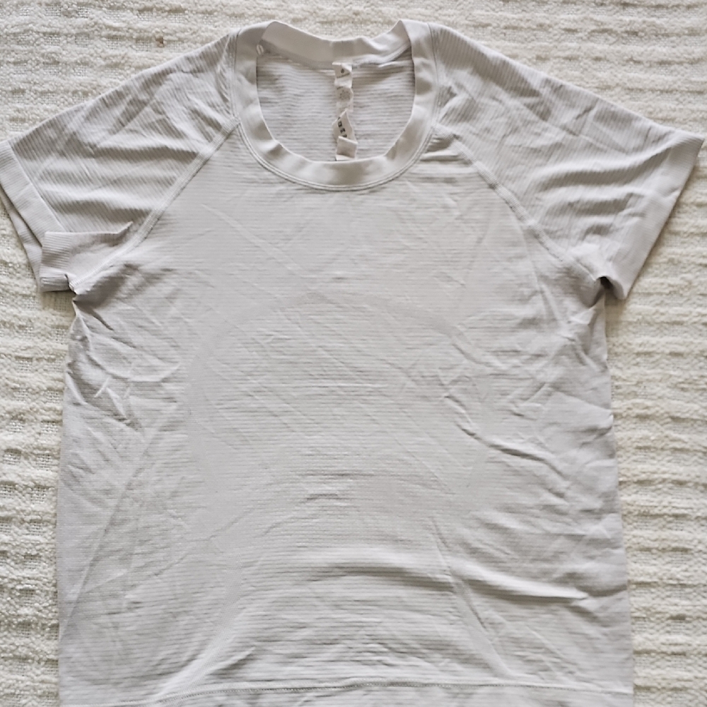 lululemon athletica White Short Sleeve Tee